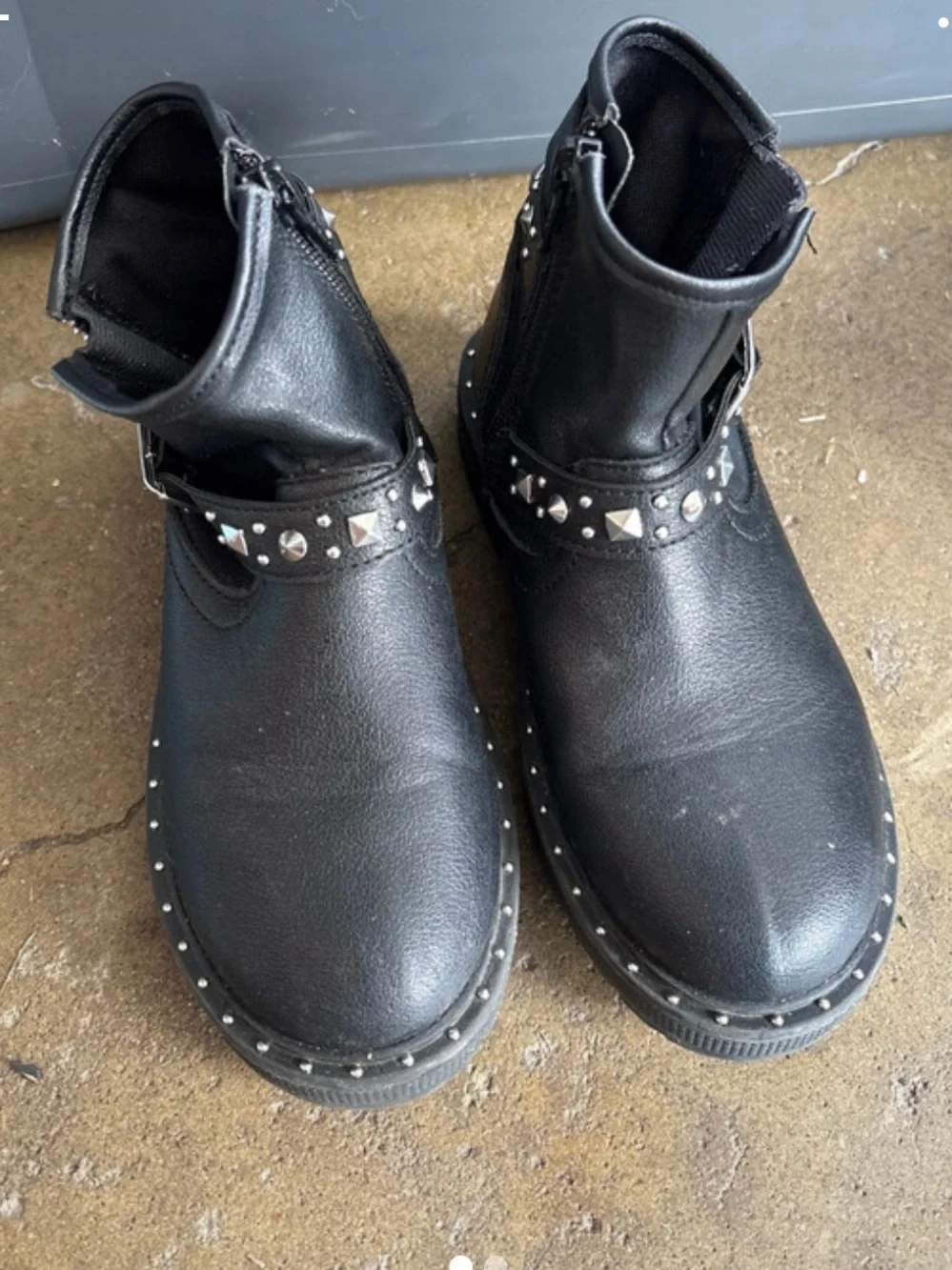 wonder nation Black Studded Buckle Ankle Boots for Kids